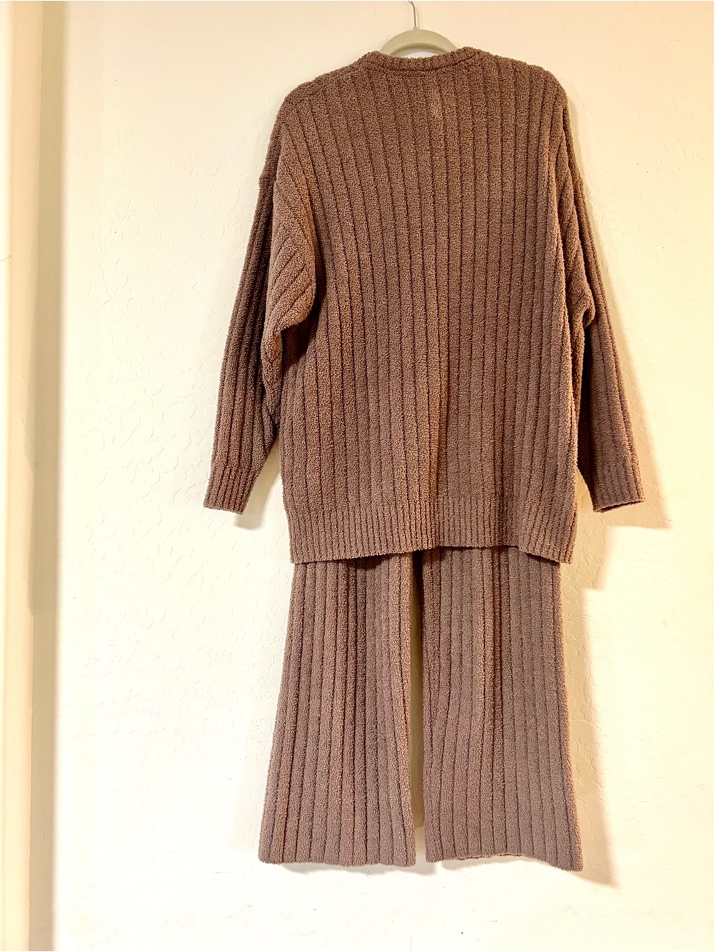 UGG Riz Ribbed Sweatshirt Top with Pant - Picture 9 of 9